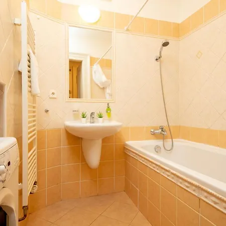 Vinohrady Park Retreat In Residential Area #77 * Prague